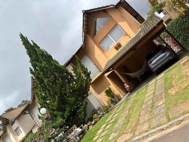 #2068 - Casa em condomínio para Venda em Granja Viana - SP